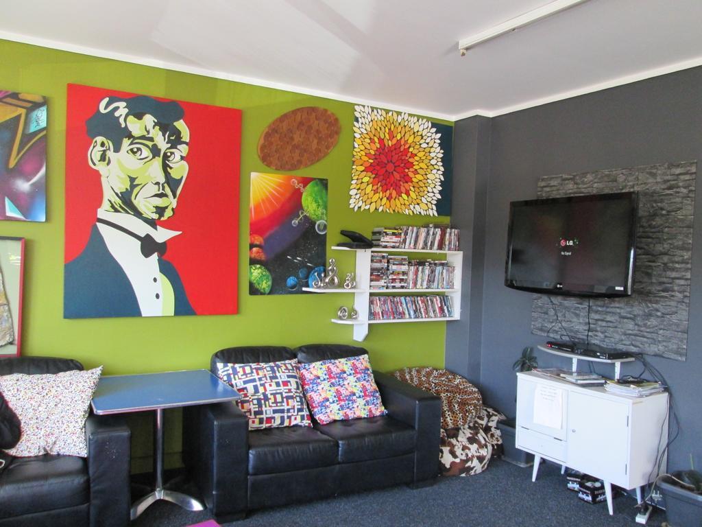 Crash Palace Backpackers Rotorua Bagian luar foto
